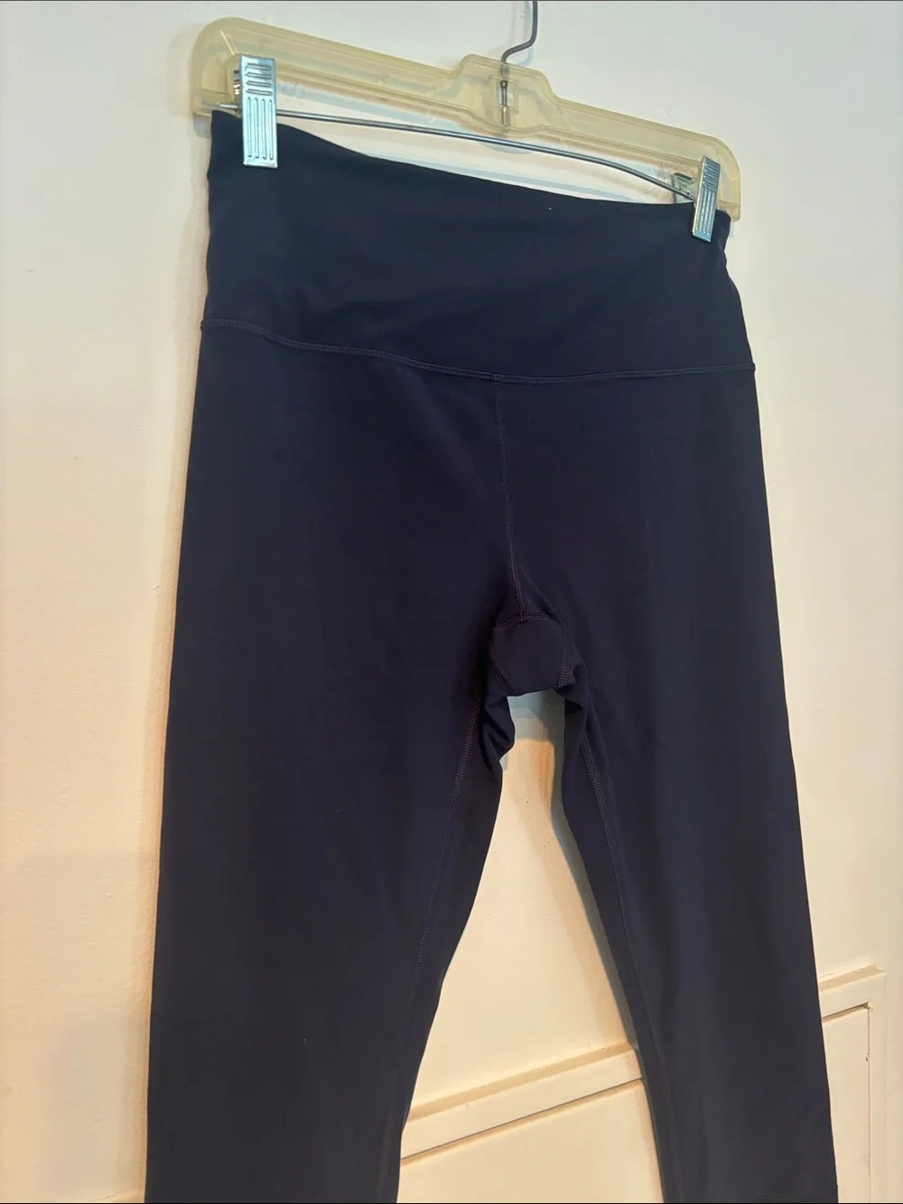 Athleta Women’s Navy Blue Ultra High Rise Elation Capri Legging in Petite Medium
